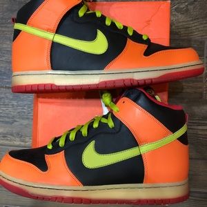 Nike Dunk Sneakers